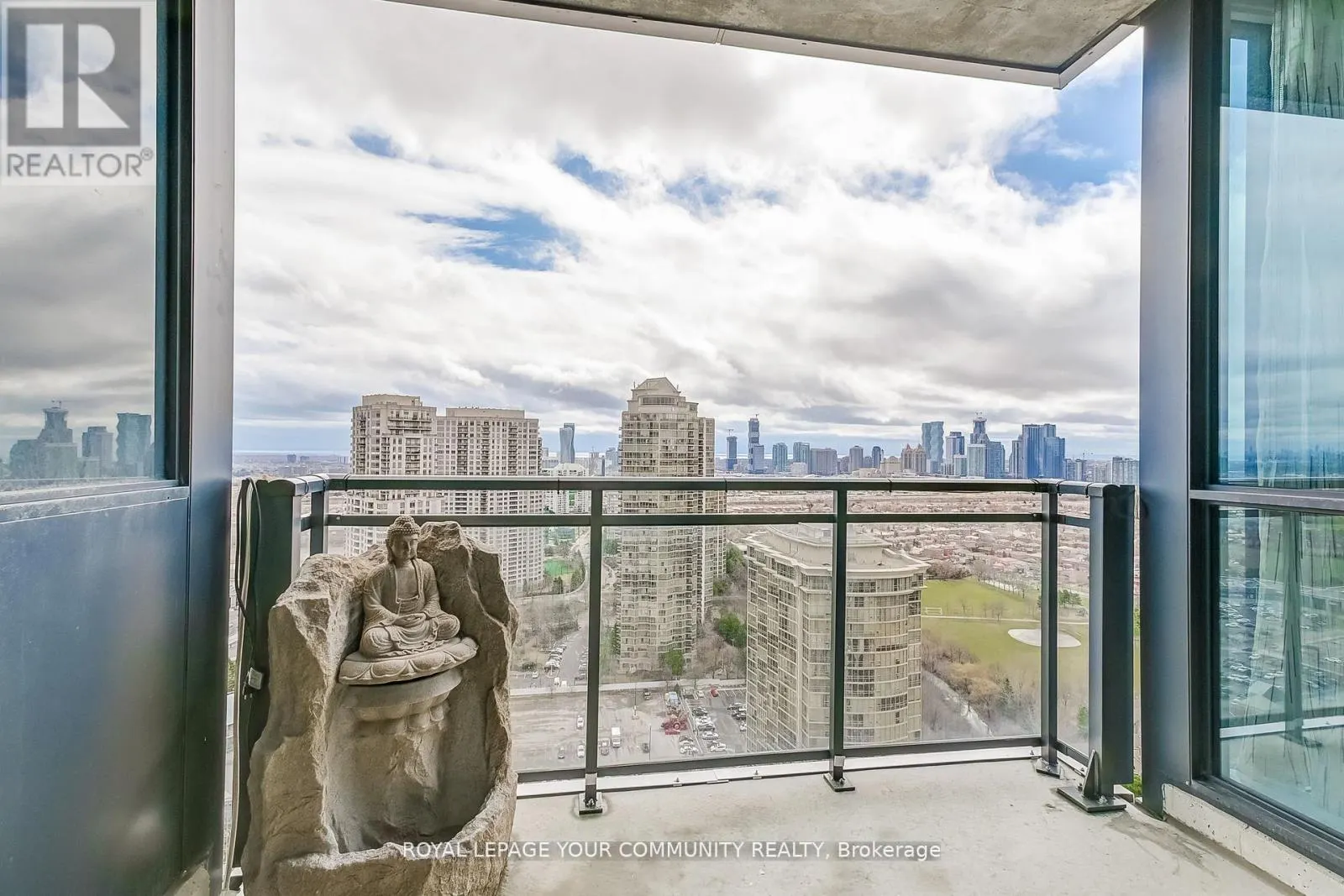 2702 - 75 EGLINTON AVENUE W