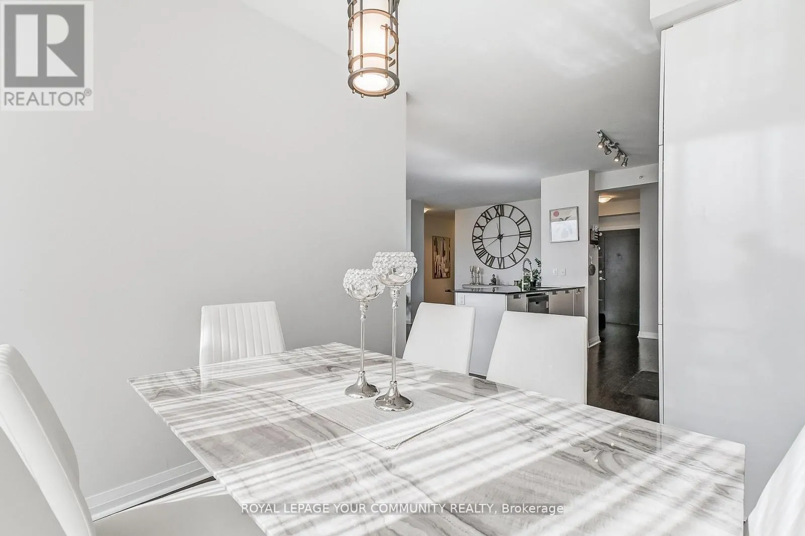 2702 - 75 EGLINTON AVENUE W