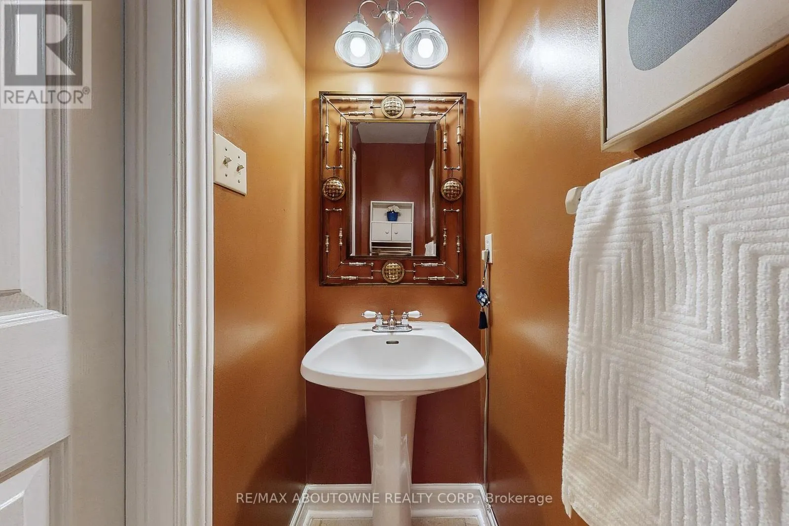 1398 WINTERBOURNE DRIVE