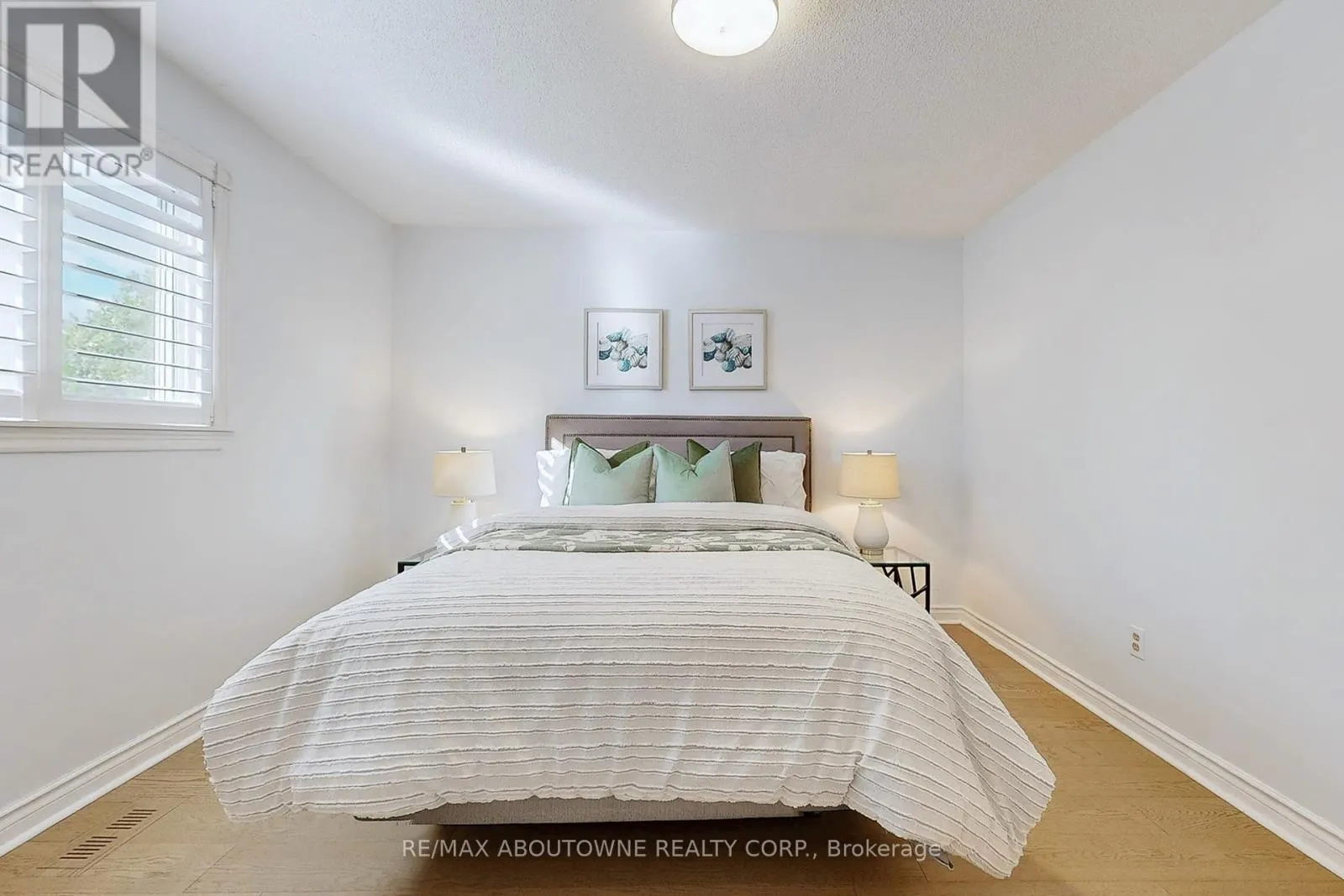 1398 WINTERBOURNE DRIVE