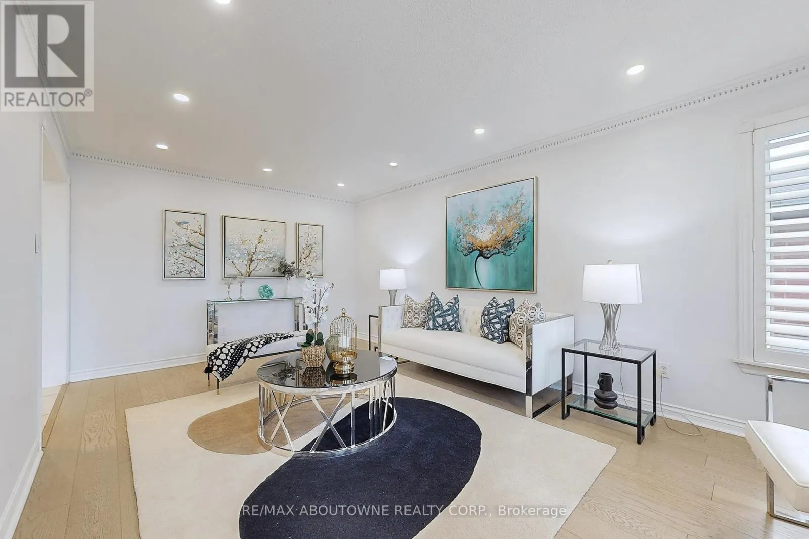 1398 WINTERBOURNE DRIVE