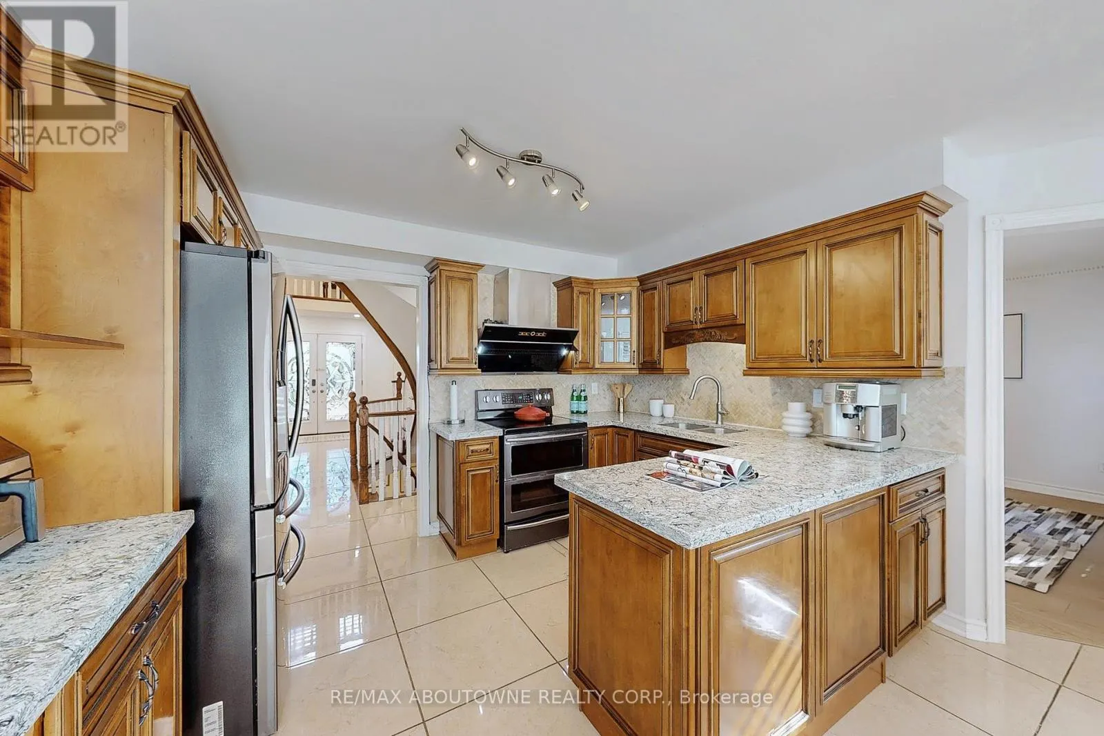 1398 WINTERBOURNE DRIVE
