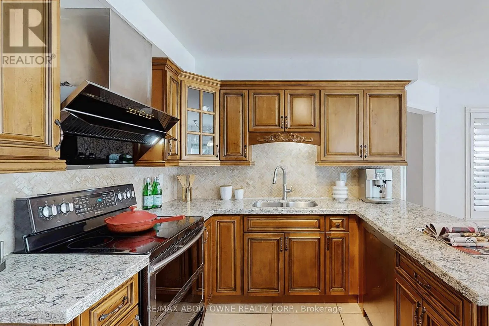 1398 WINTERBOURNE DRIVE