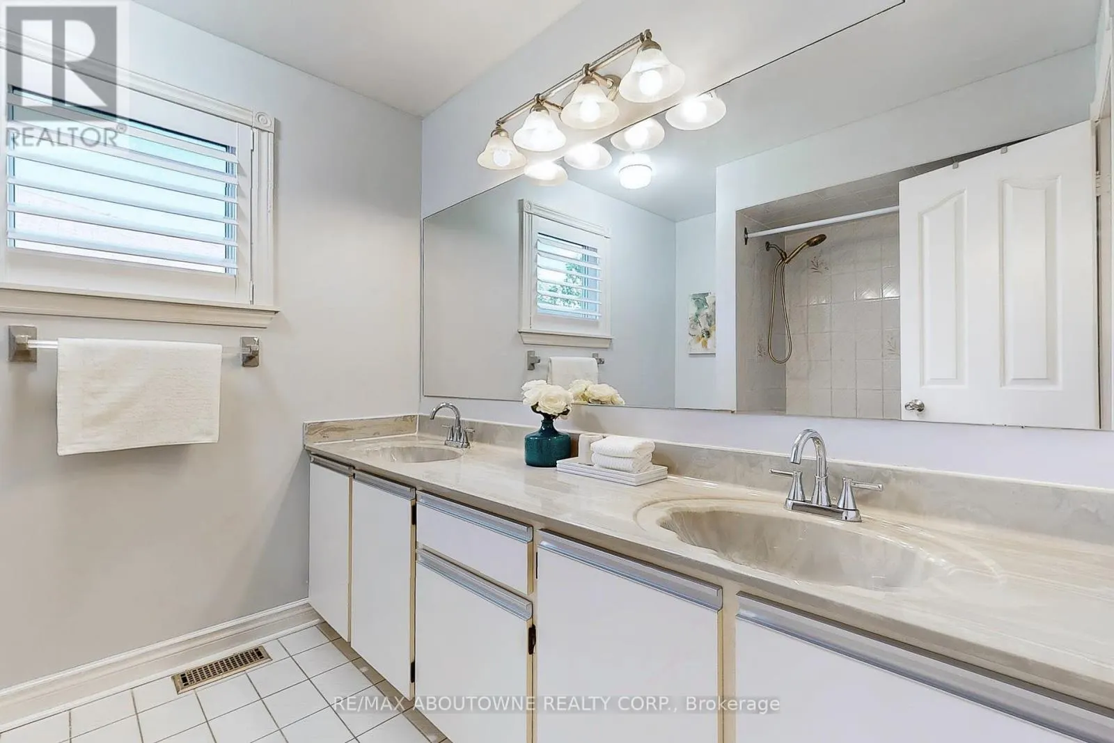 1398 WINTERBOURNE DRIVE