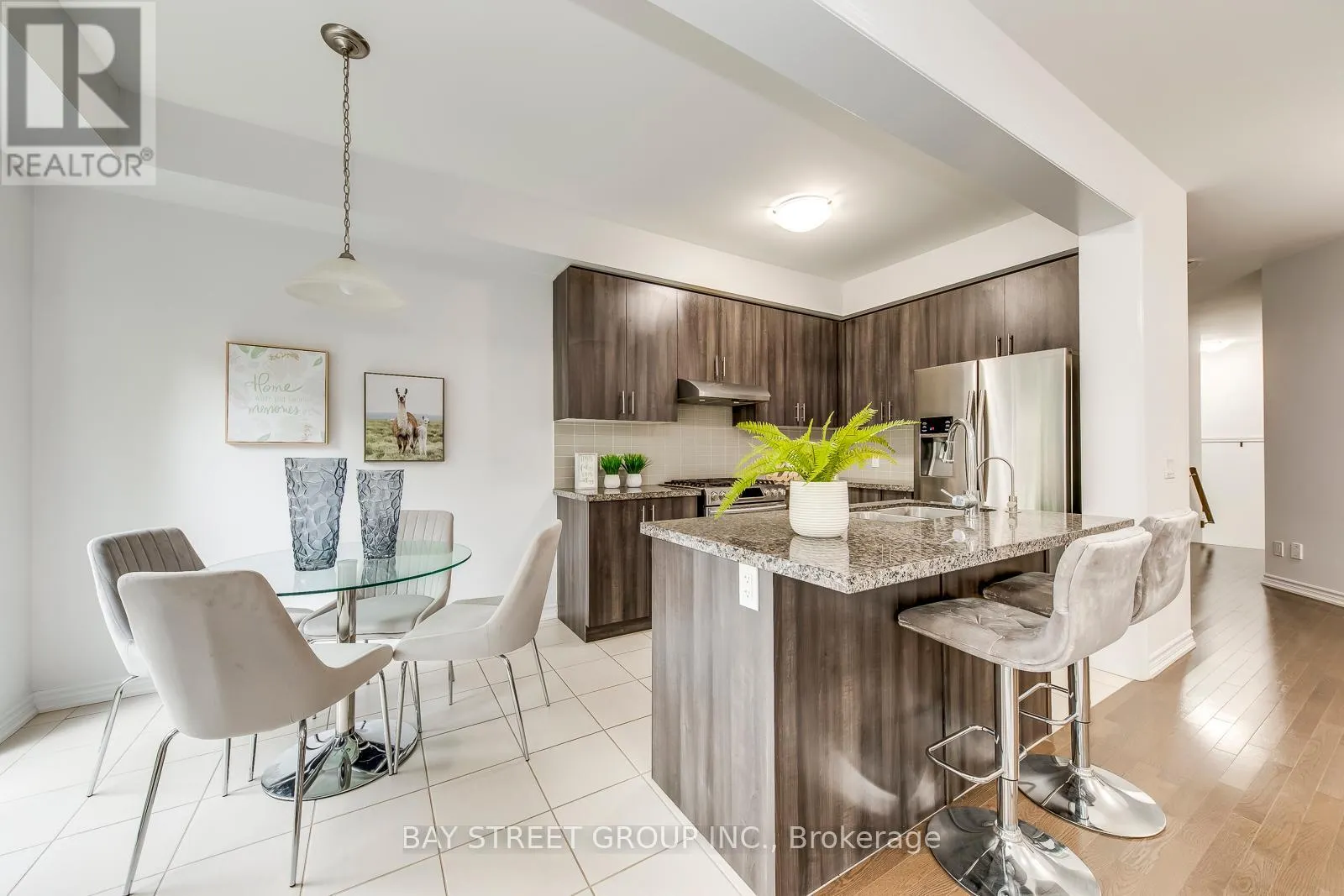 371 ATHABASCA COMMON