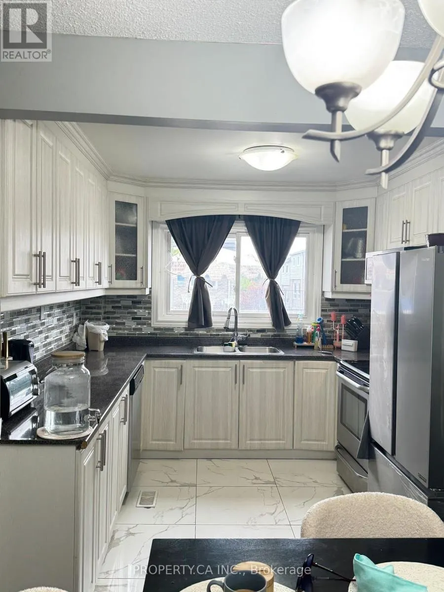 67 - 2050 UPPER MIDDLE ROAD