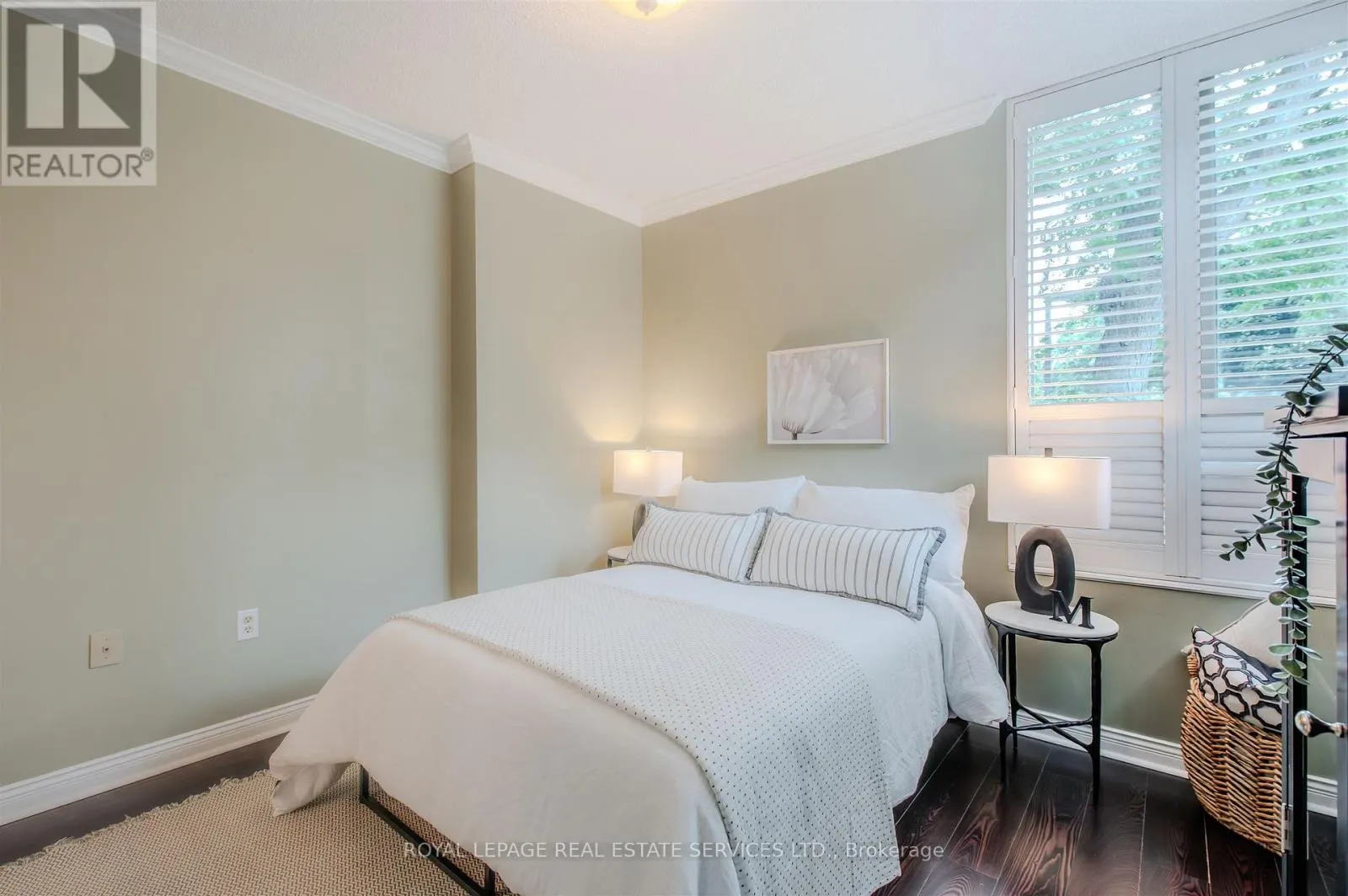 111 - 1110 WALDEN CIRCLE