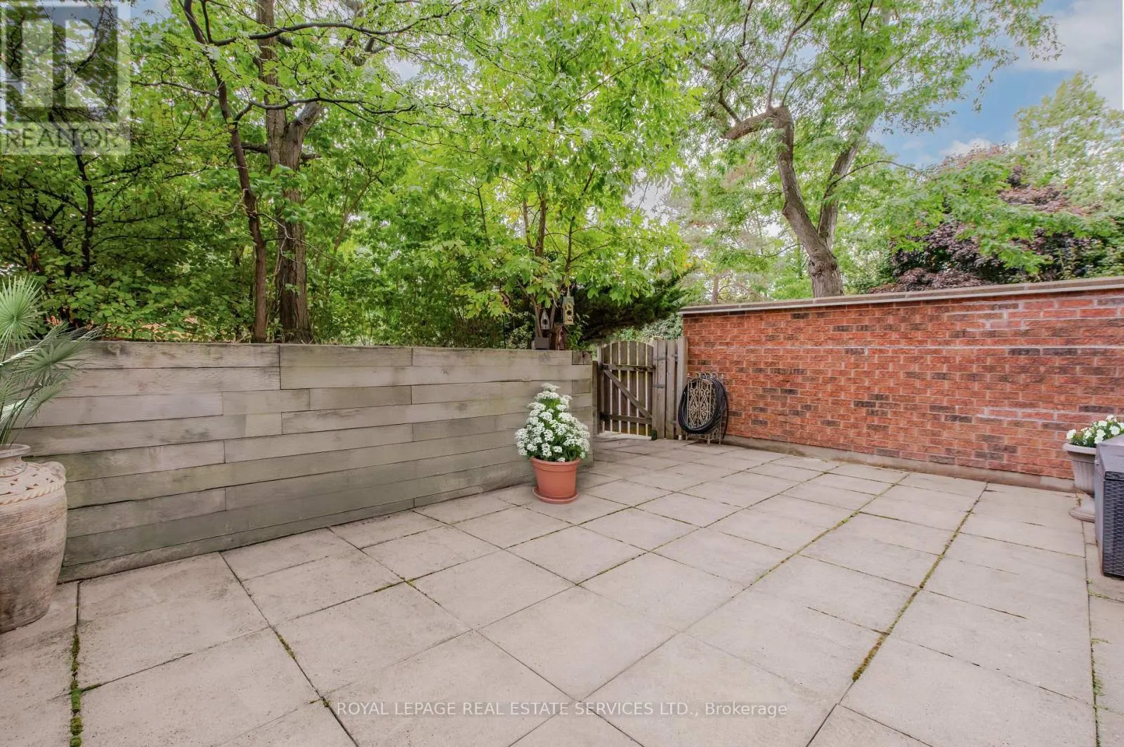 111 - 1110 WALDEN CIRCLE