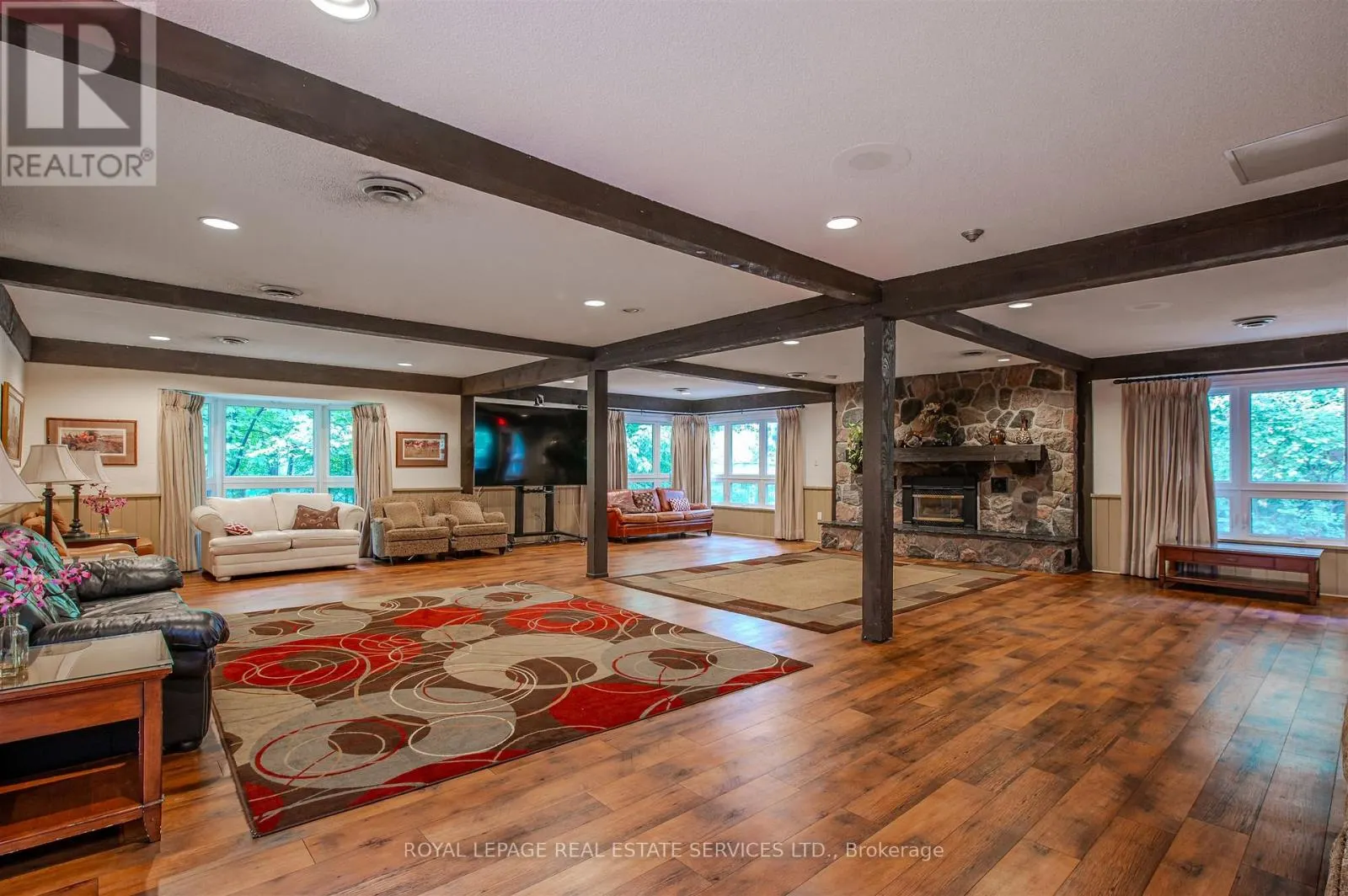 111 - 1110 WALDEN CIRCLE