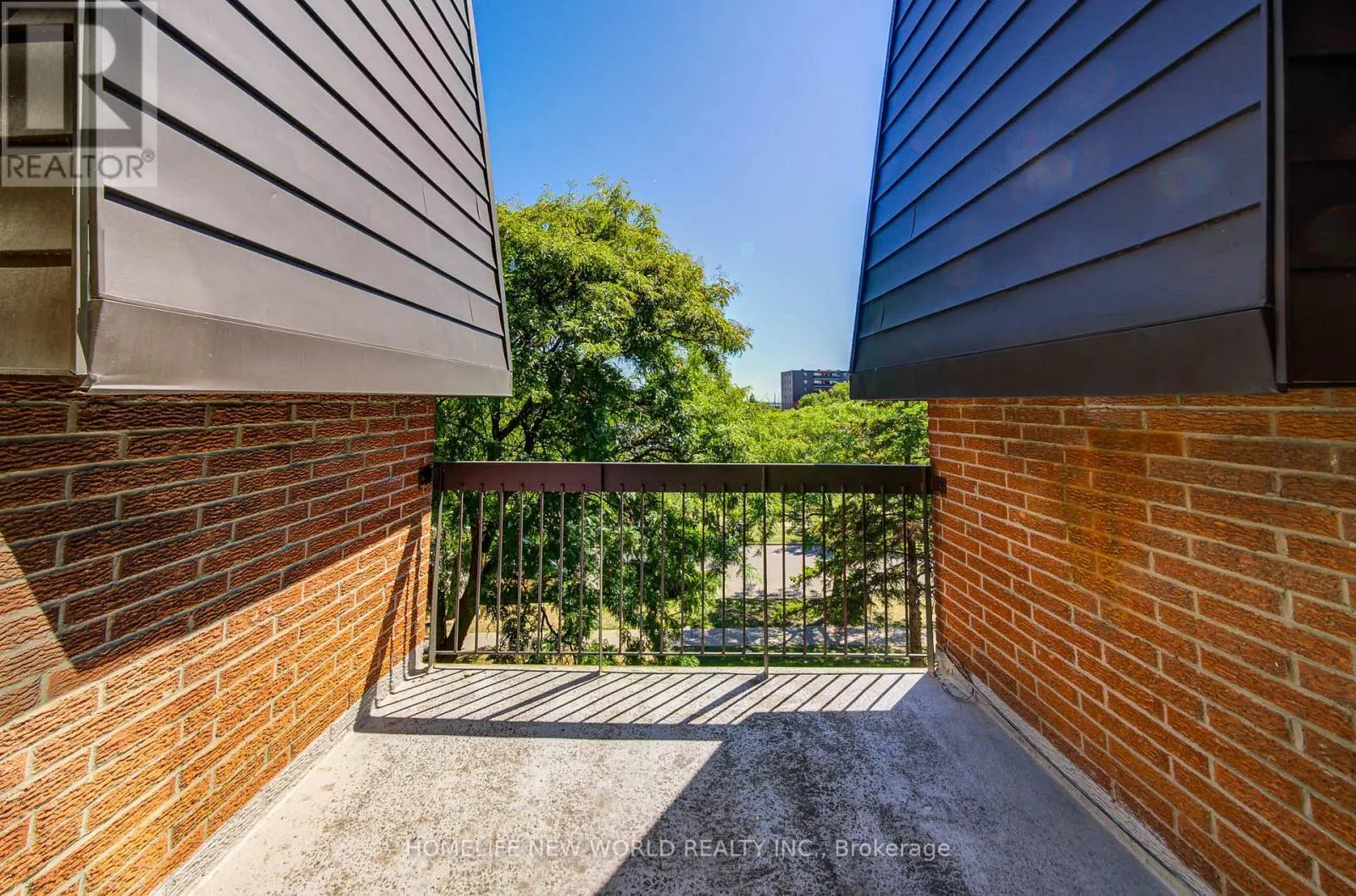325 - 1455 WILLIAMSPORT DRIVE