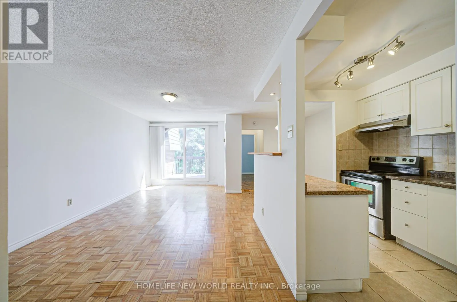 325 - 1455 WILLIAMSPORT DRIVE