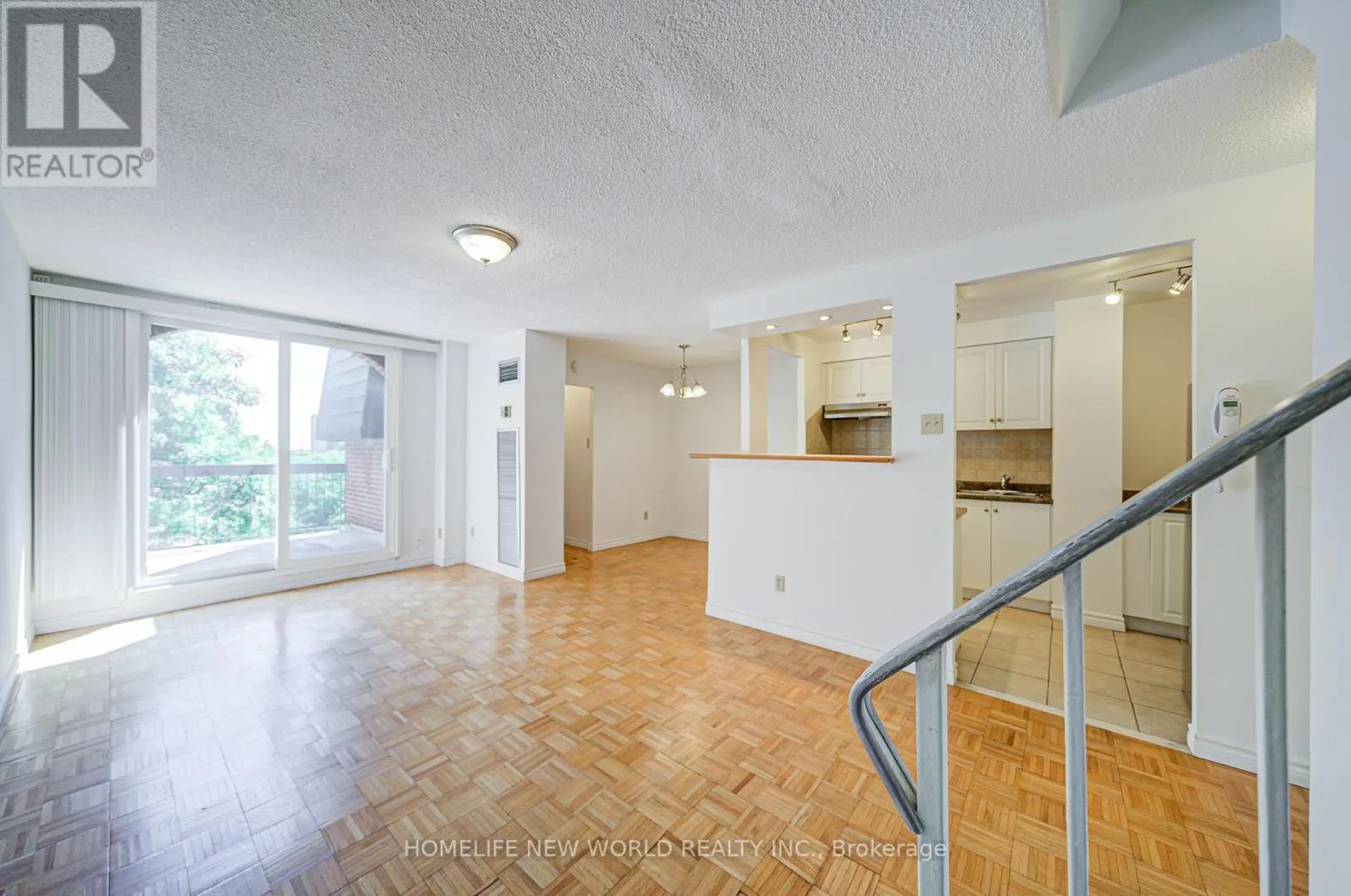 325 - 1455 WILLIAMSPORT DRIVE