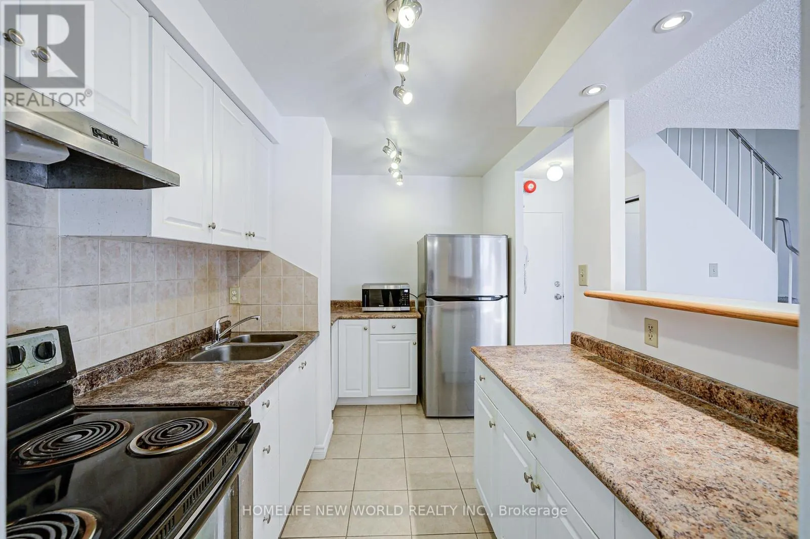 325 - 1455 WILLIAMSPORT DRIVE