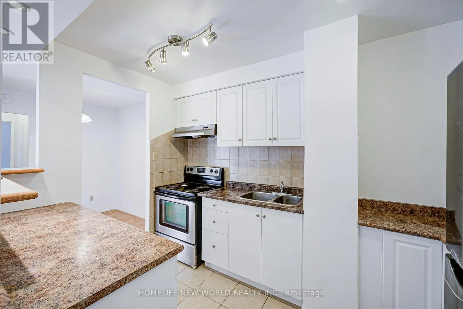 325 - 1455 WILLIAMSPORT DRIVE