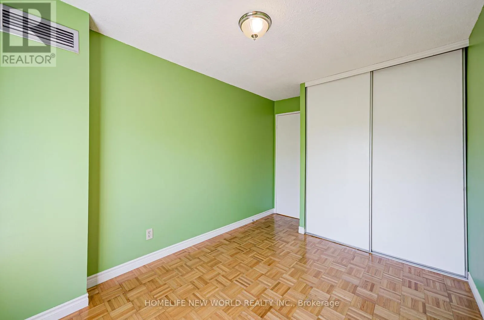 325 - 1455 WILLIAMSPORT DRIVE
