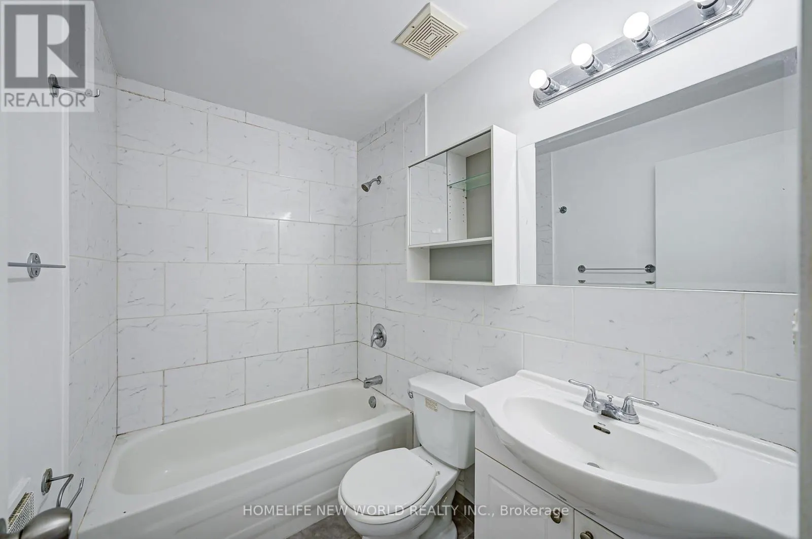 325 - 1455 WILLIAMSPORT DRIVE