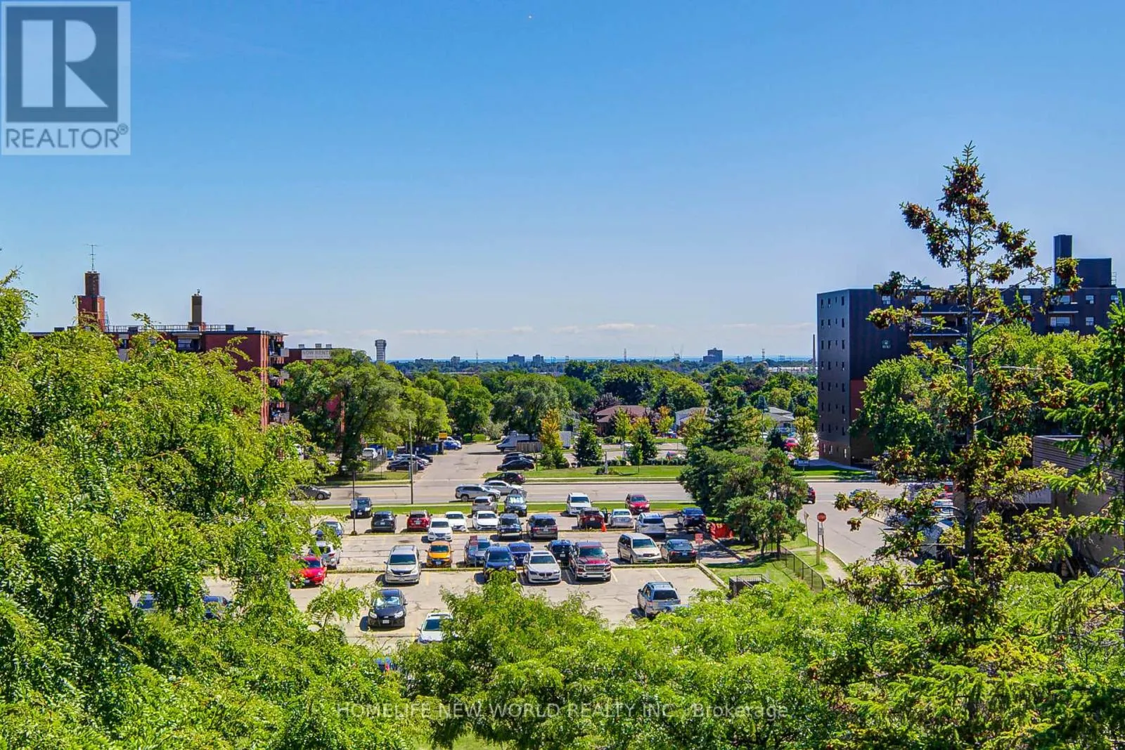 325 - 1455 WILLIAMSPORT DRIVE