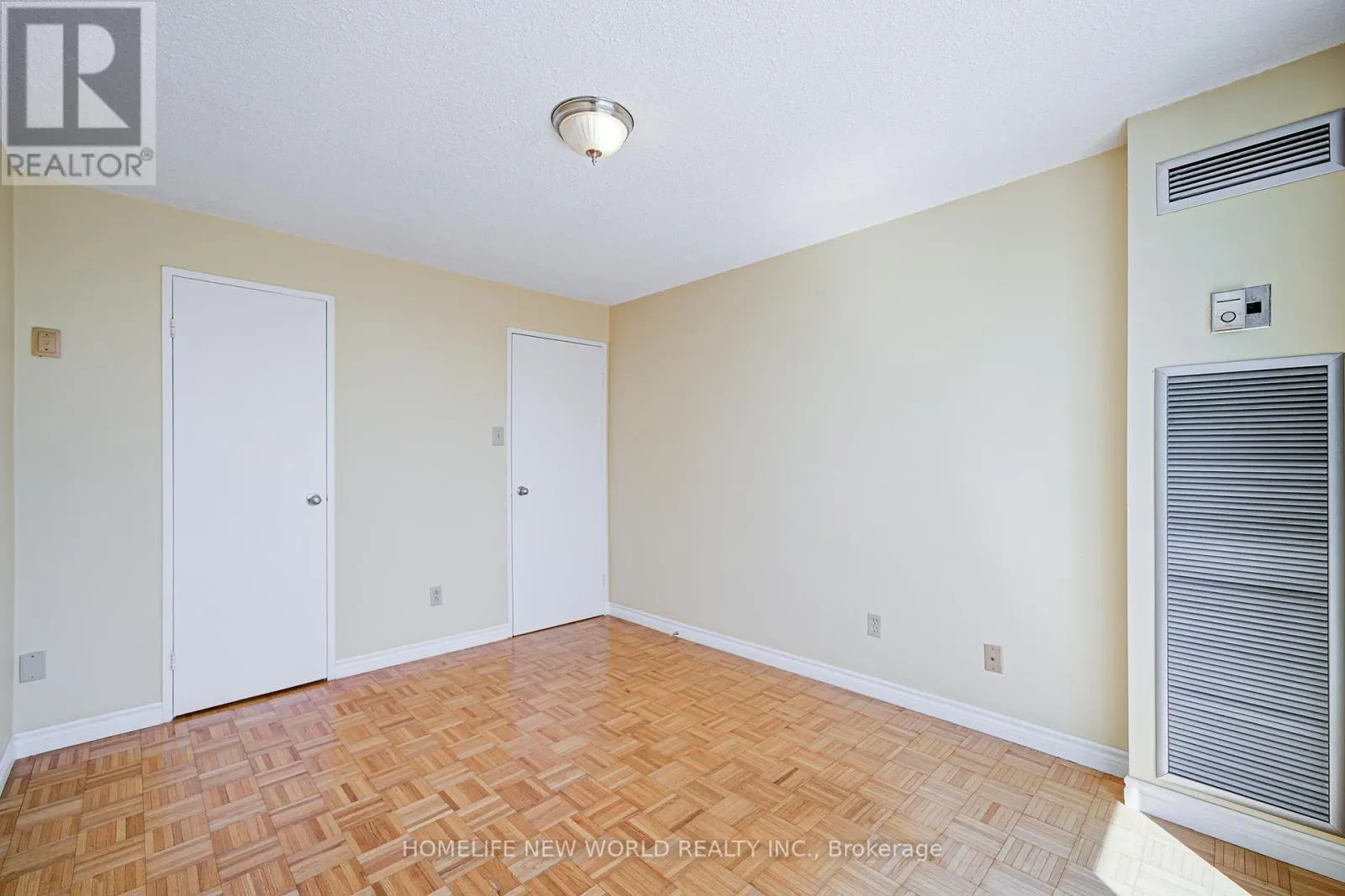 325 - 1455 WILLIAMSPORT DRIVE