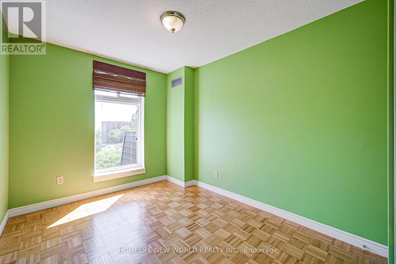 325 - 1455 WILLIAMSPORT DRIVE
