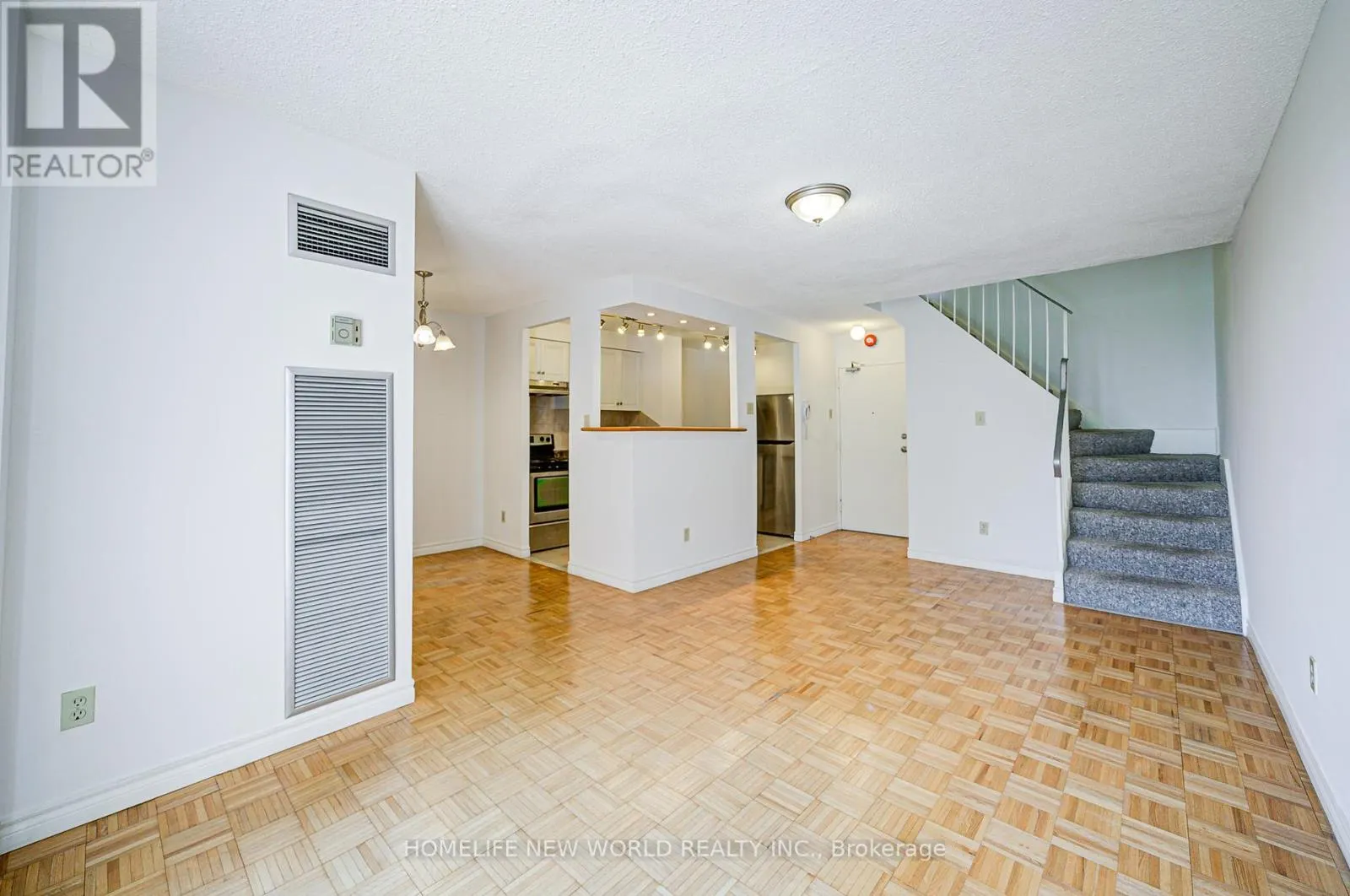 325 - 1455 WILLIAMSPORT DRIVE
