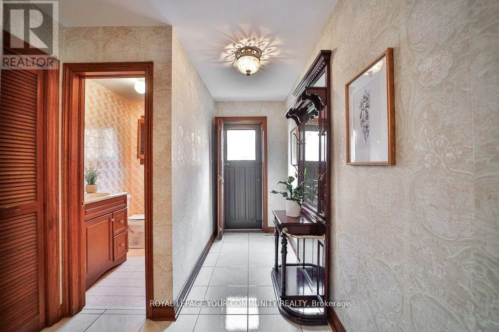 21 DISAN COURT