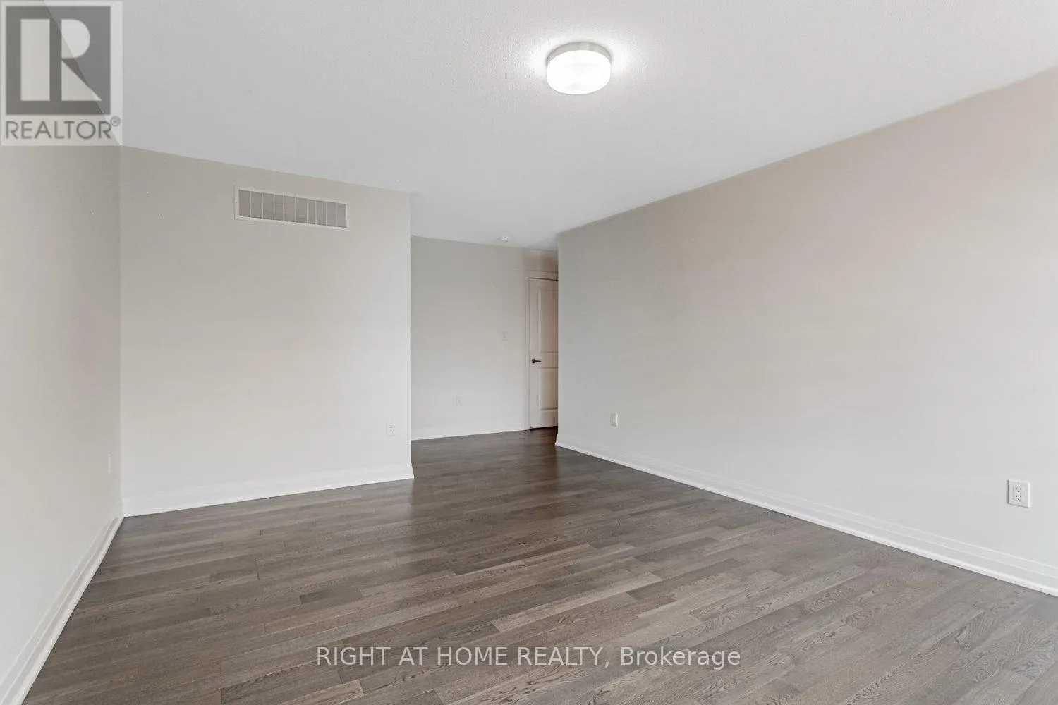13 OCEANIC AVENUE