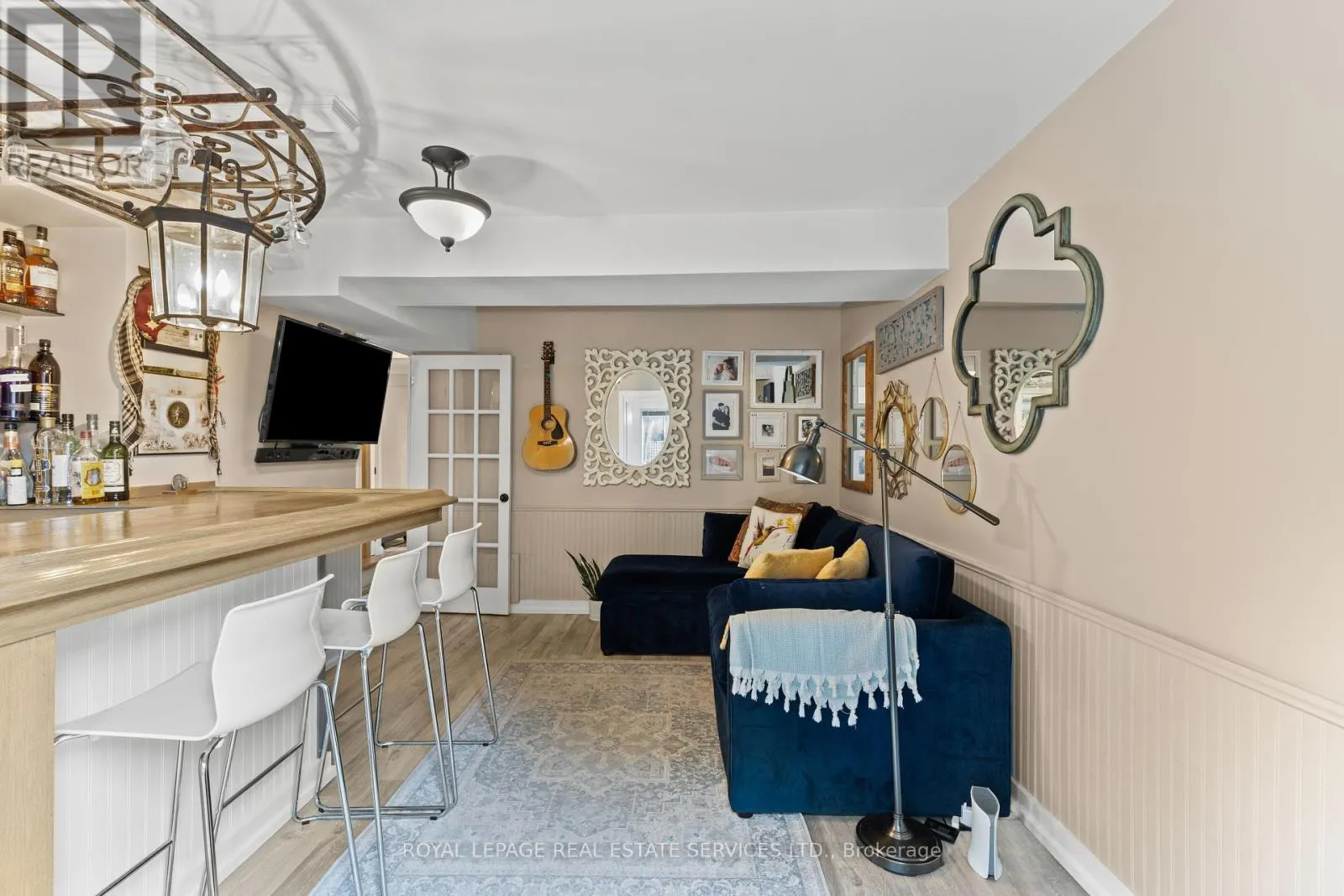 5 - 2303 MARINE DRIVE