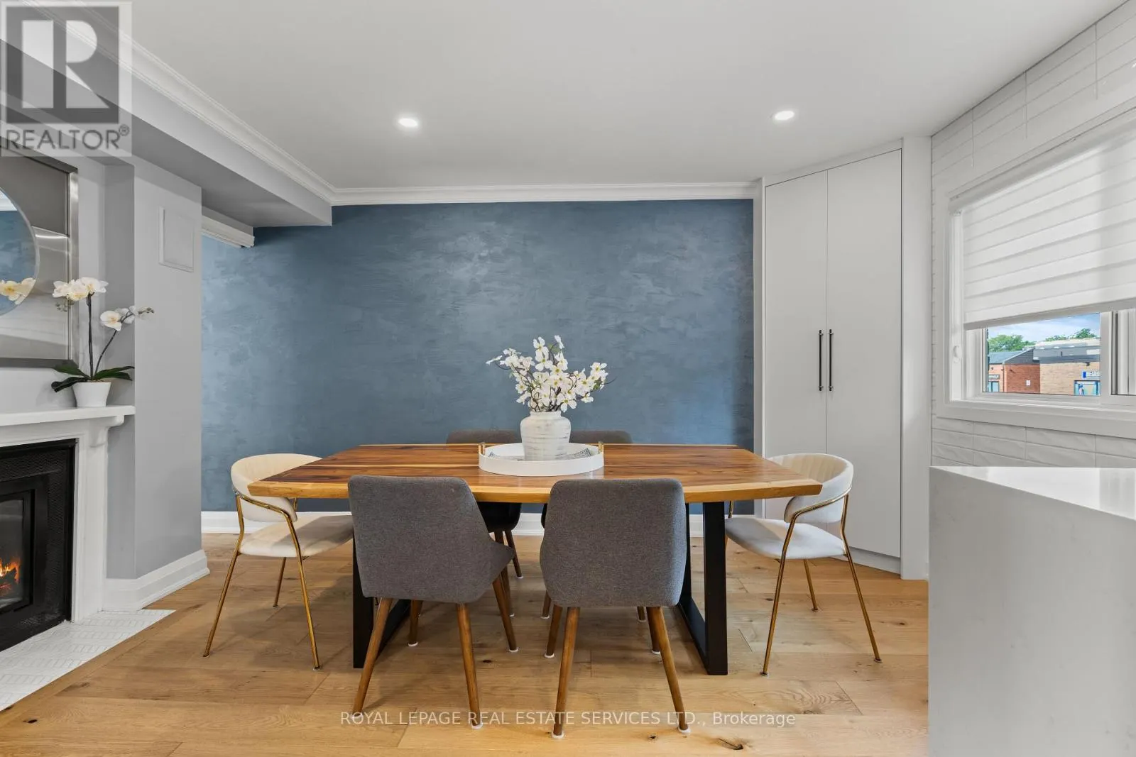 5 - 2303 MARINE DRIVE