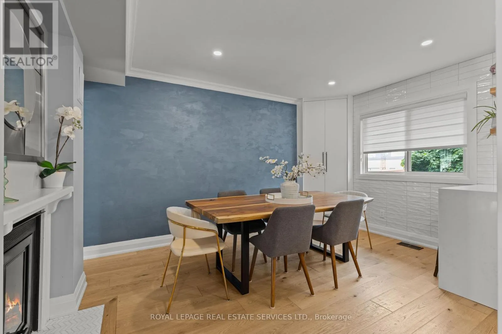 5 - 2303 MARINE DRIVE