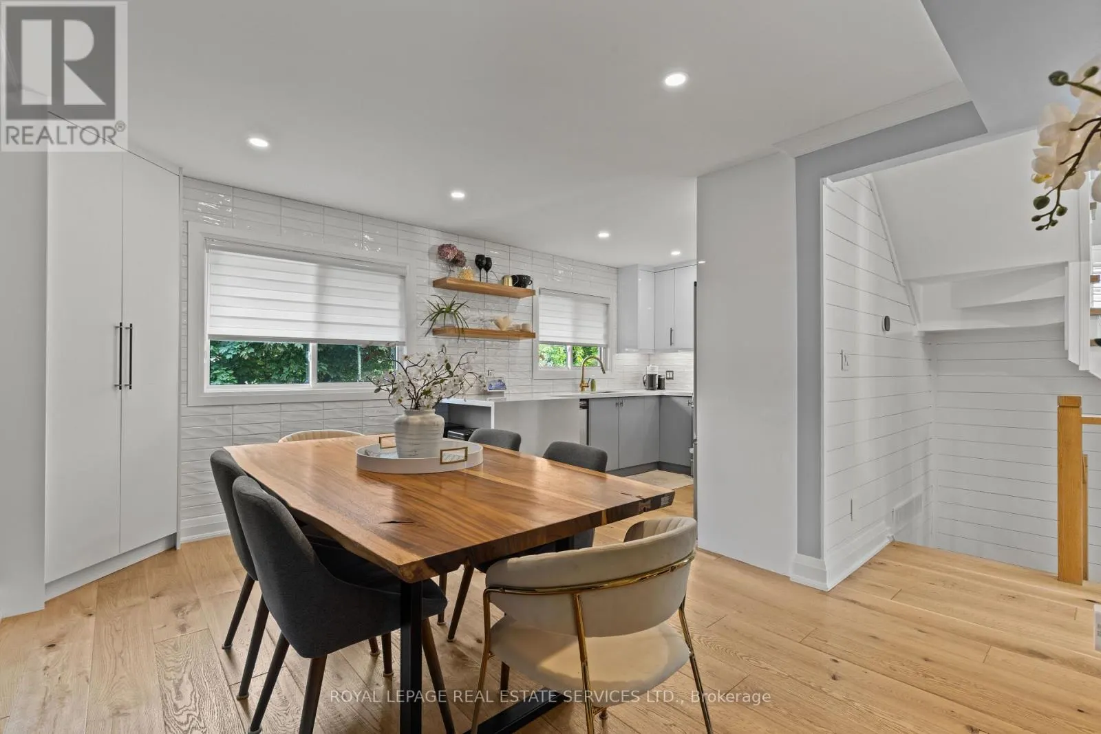 5 - 2303 MARINE DRIVE