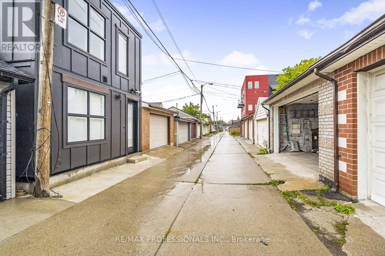 1197 DUFFERIN STREET