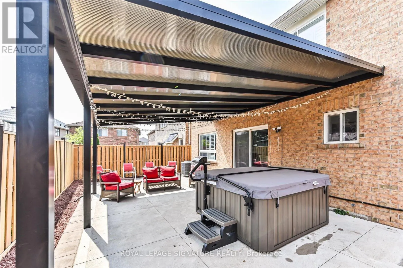 5 THORNBUSH BOULEVARD