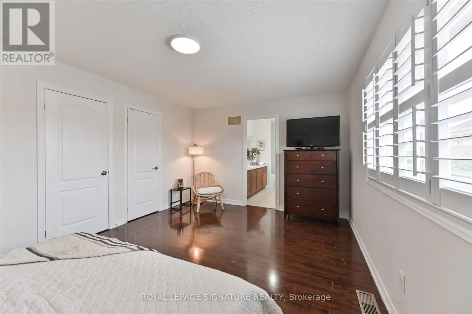 5 THORNBUSH BOULEVARD