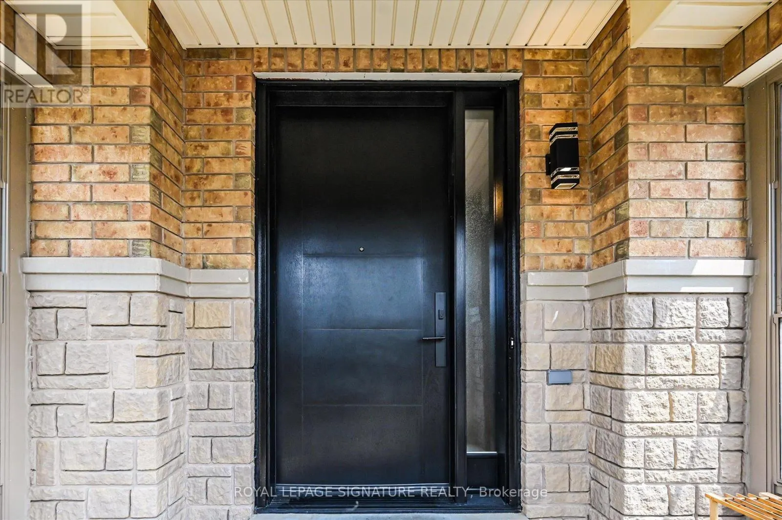 5 THORNBUSH BOULEVARD