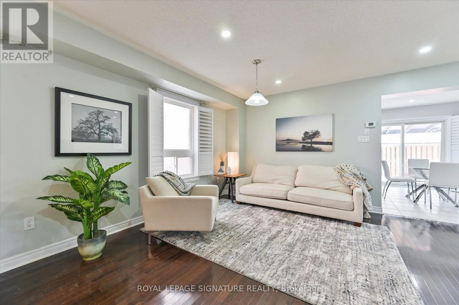 5 THORNBUSH BOULEVARD