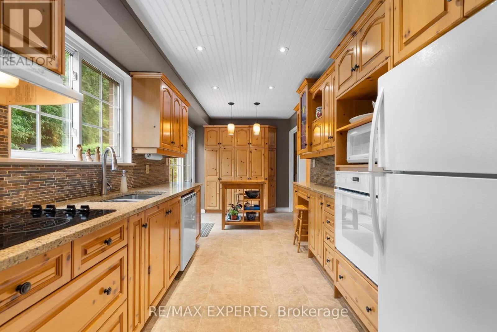 28 HILLTOP DRIVE
