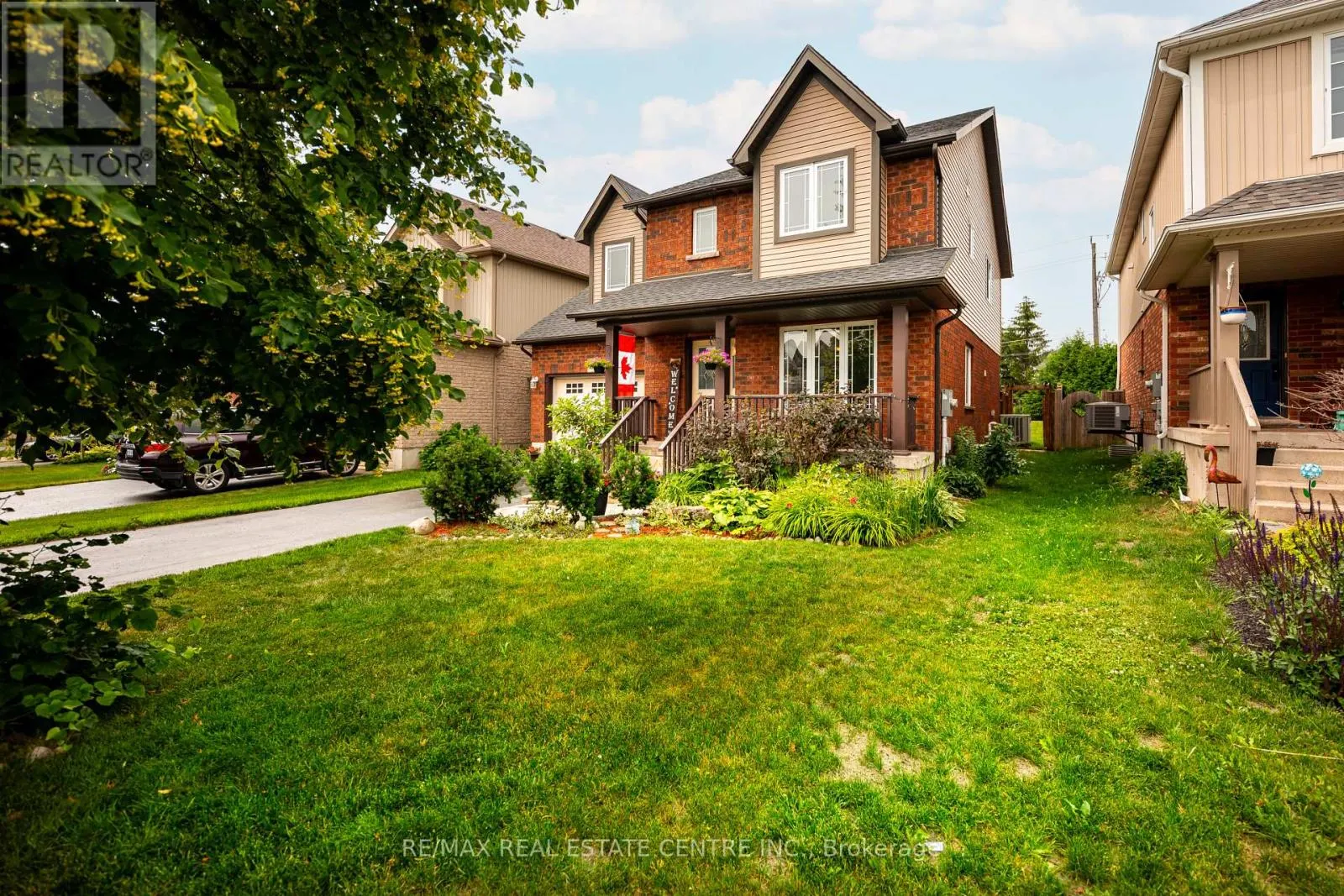6 MAUDE COURT