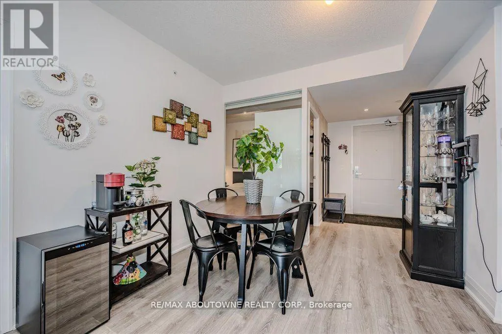 926 - 26 GIBBS ROAD