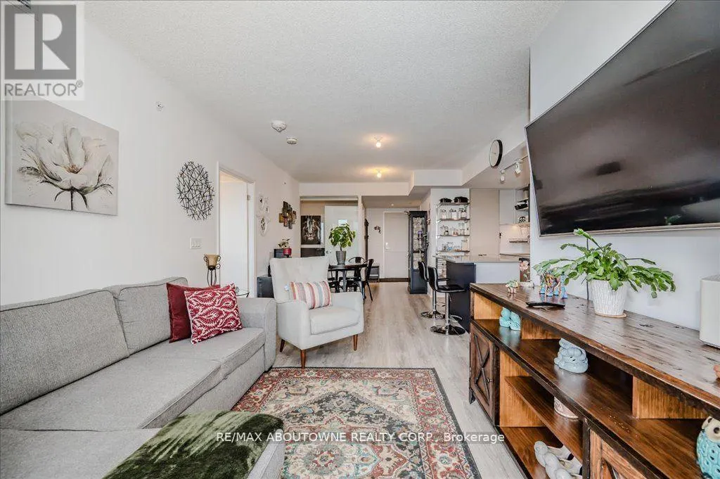 926 - 26 GIBBS ROAD