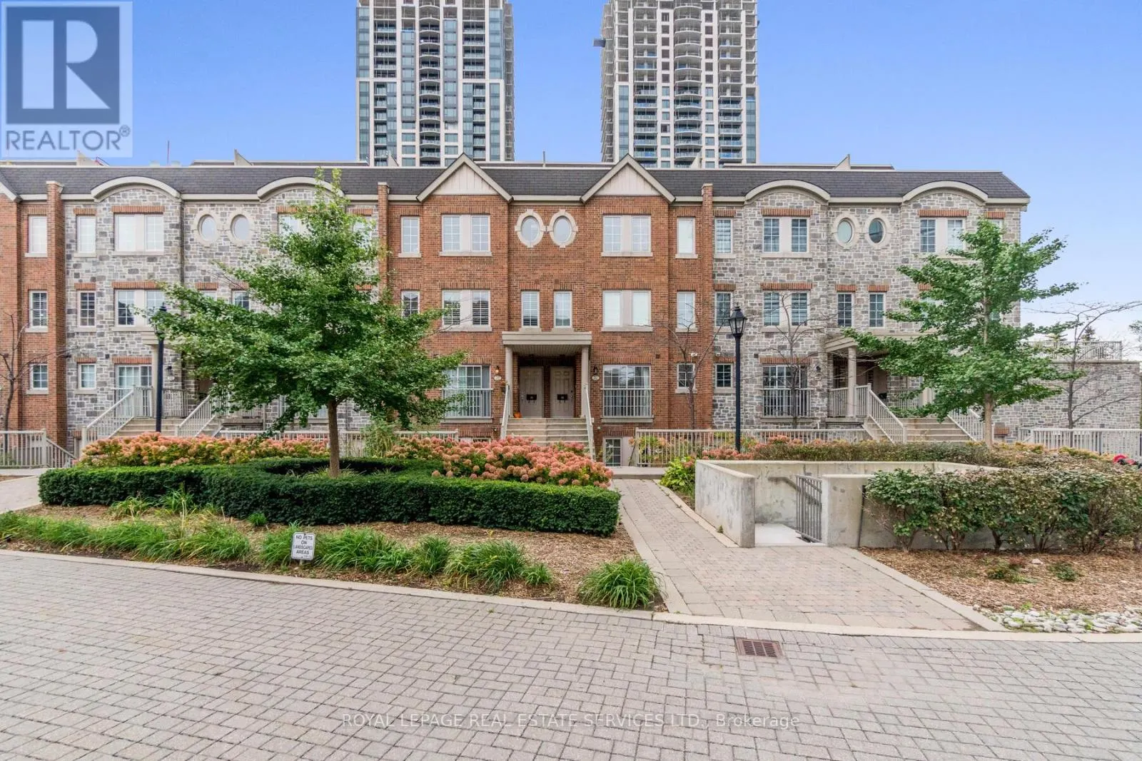 79 - 9 WINDERMERE AVENUE