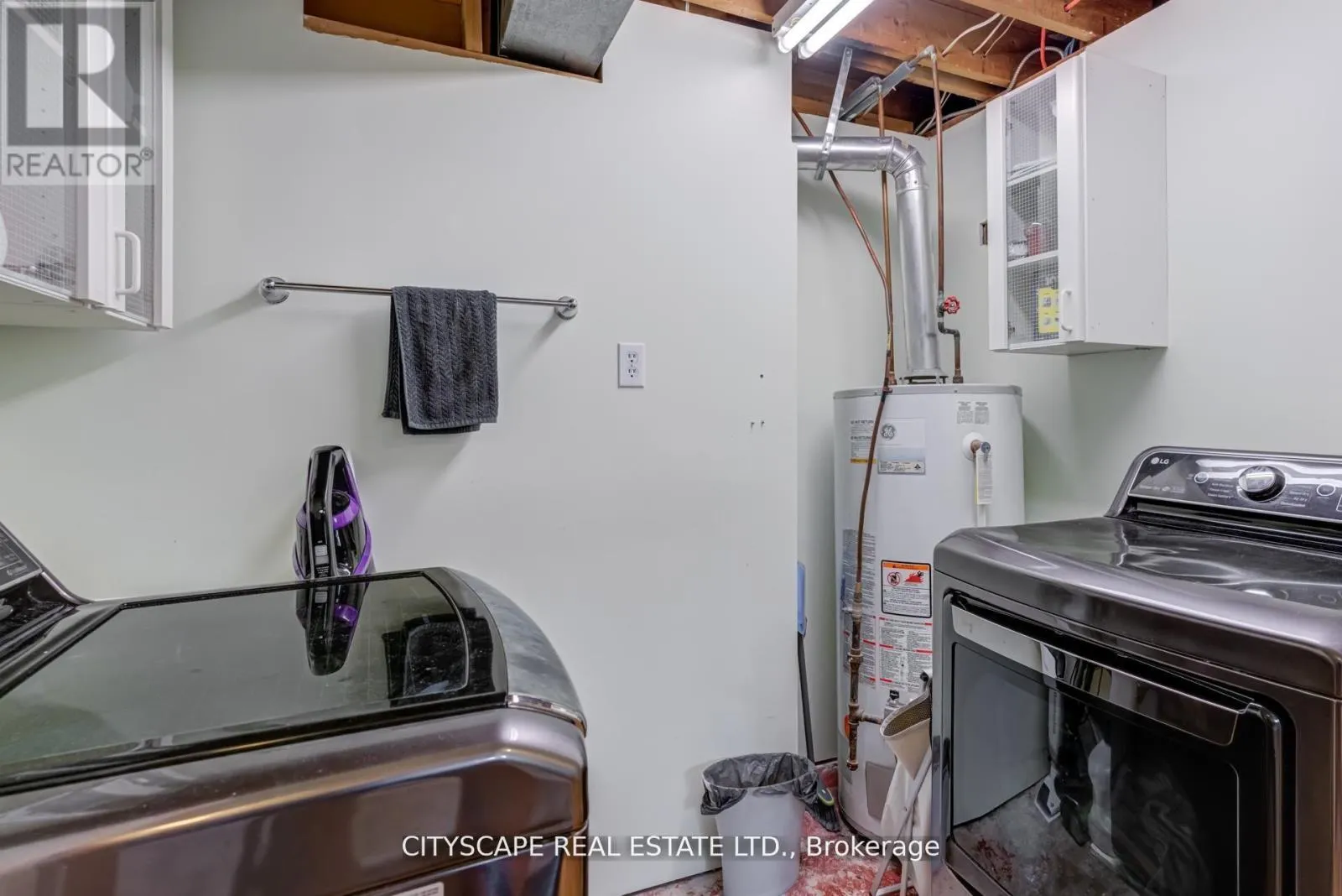 3206 CANDELA DRIVE