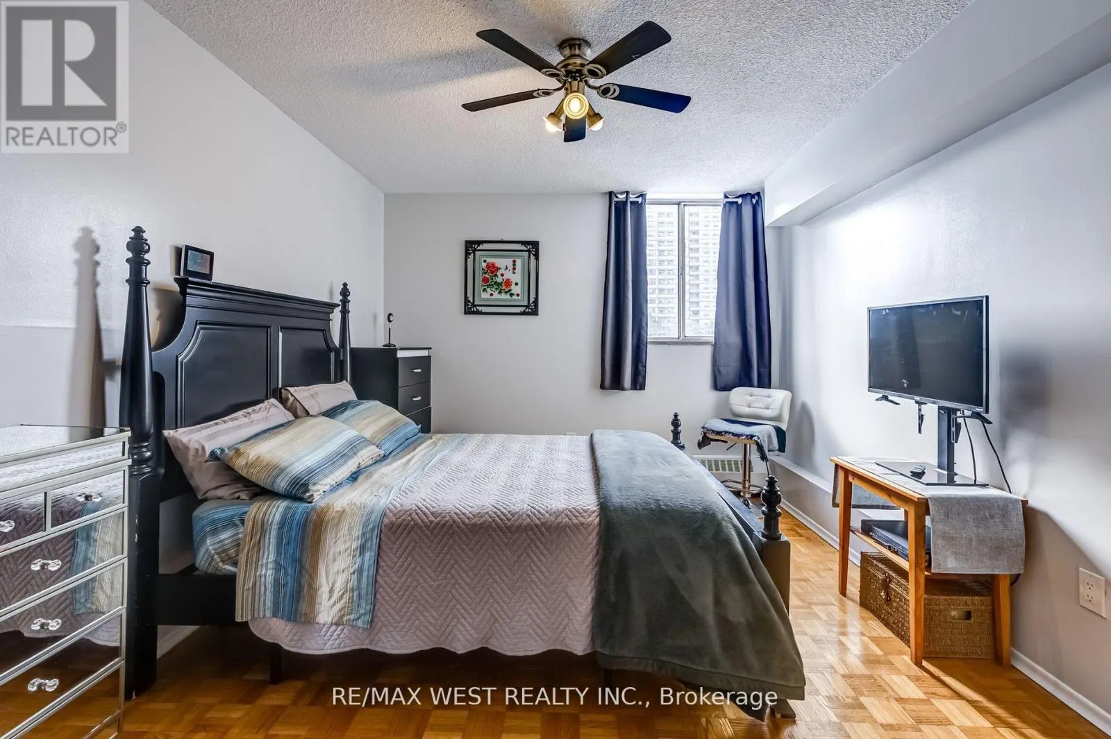 209 - 340 DIXON ROAD