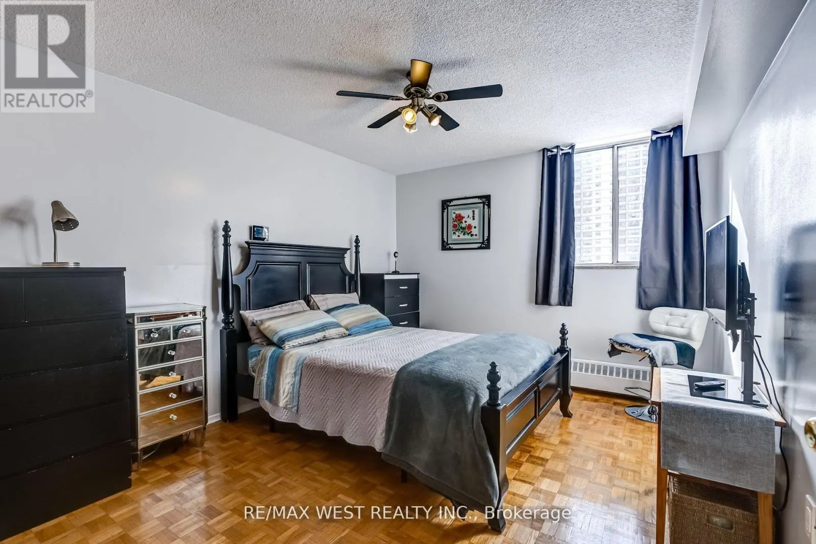 209 - 340 DIXON ROAD