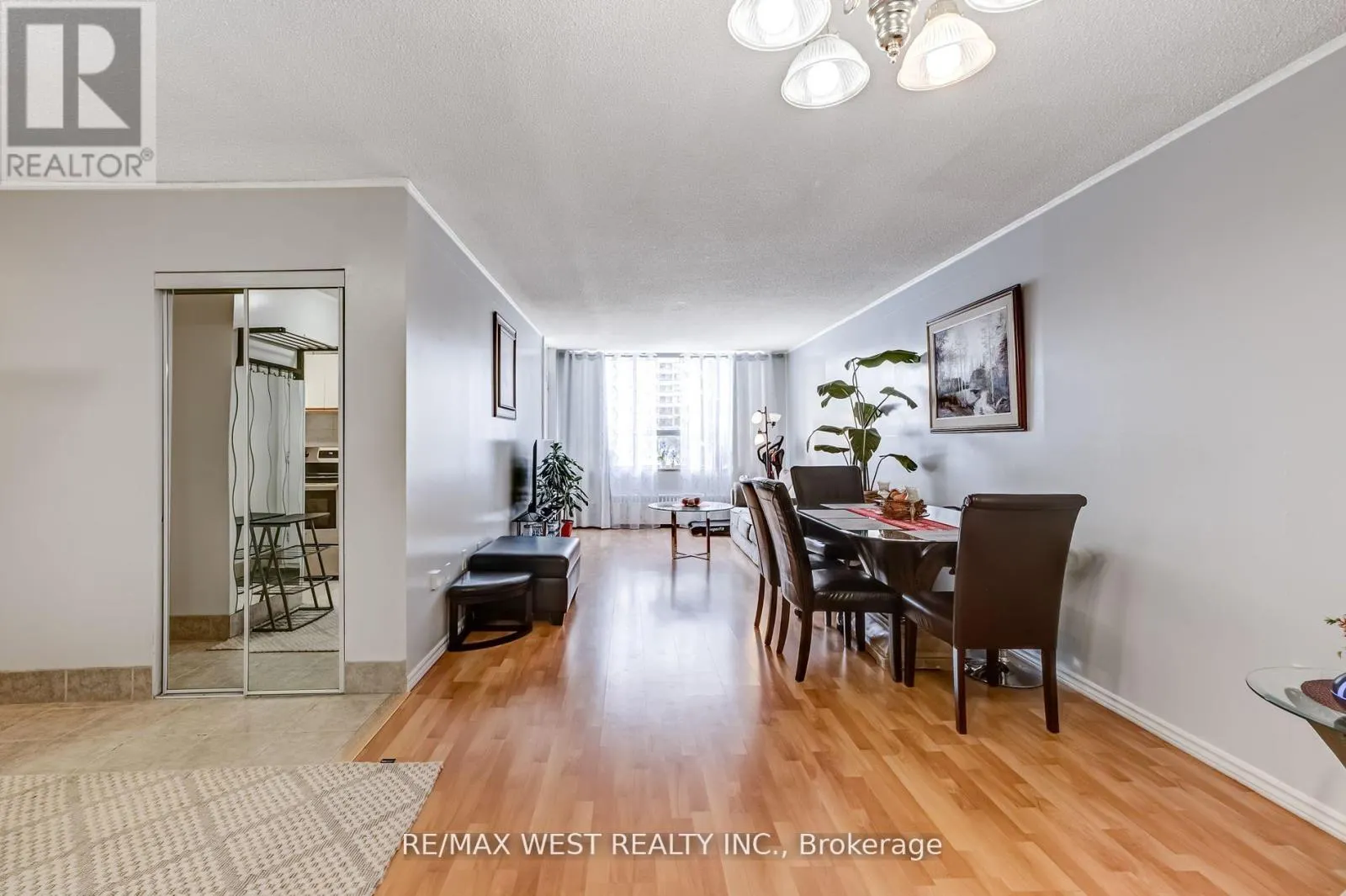 209 - 340 DIXON ROAD