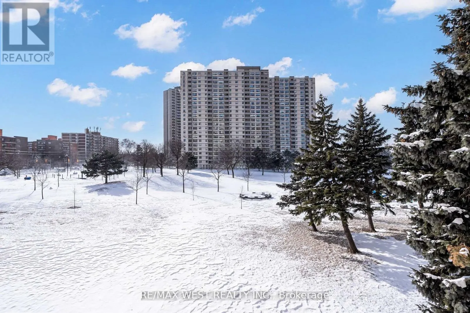 209 - 340 DIXON ROAD