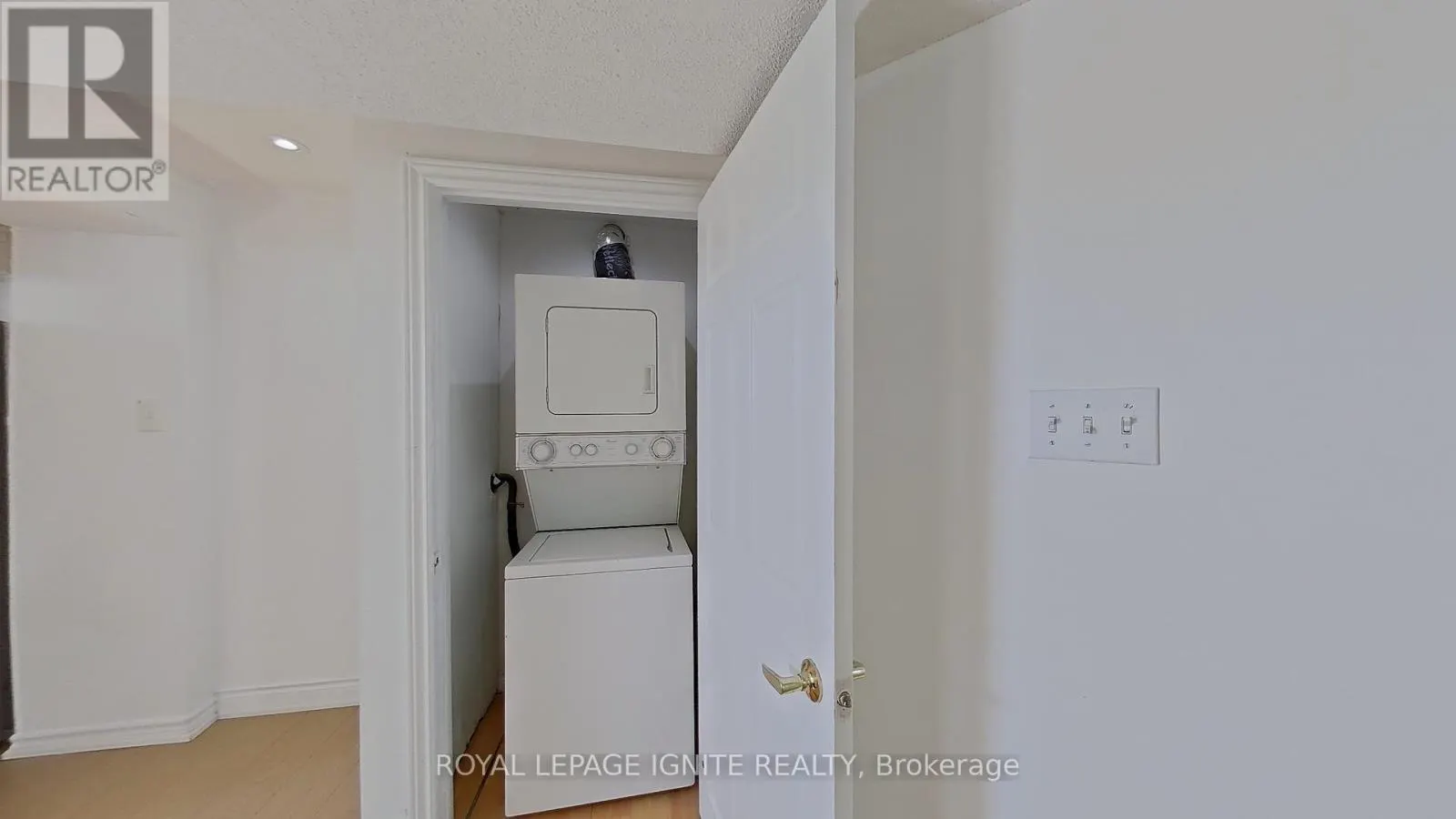 63 EASTBROOK WAY