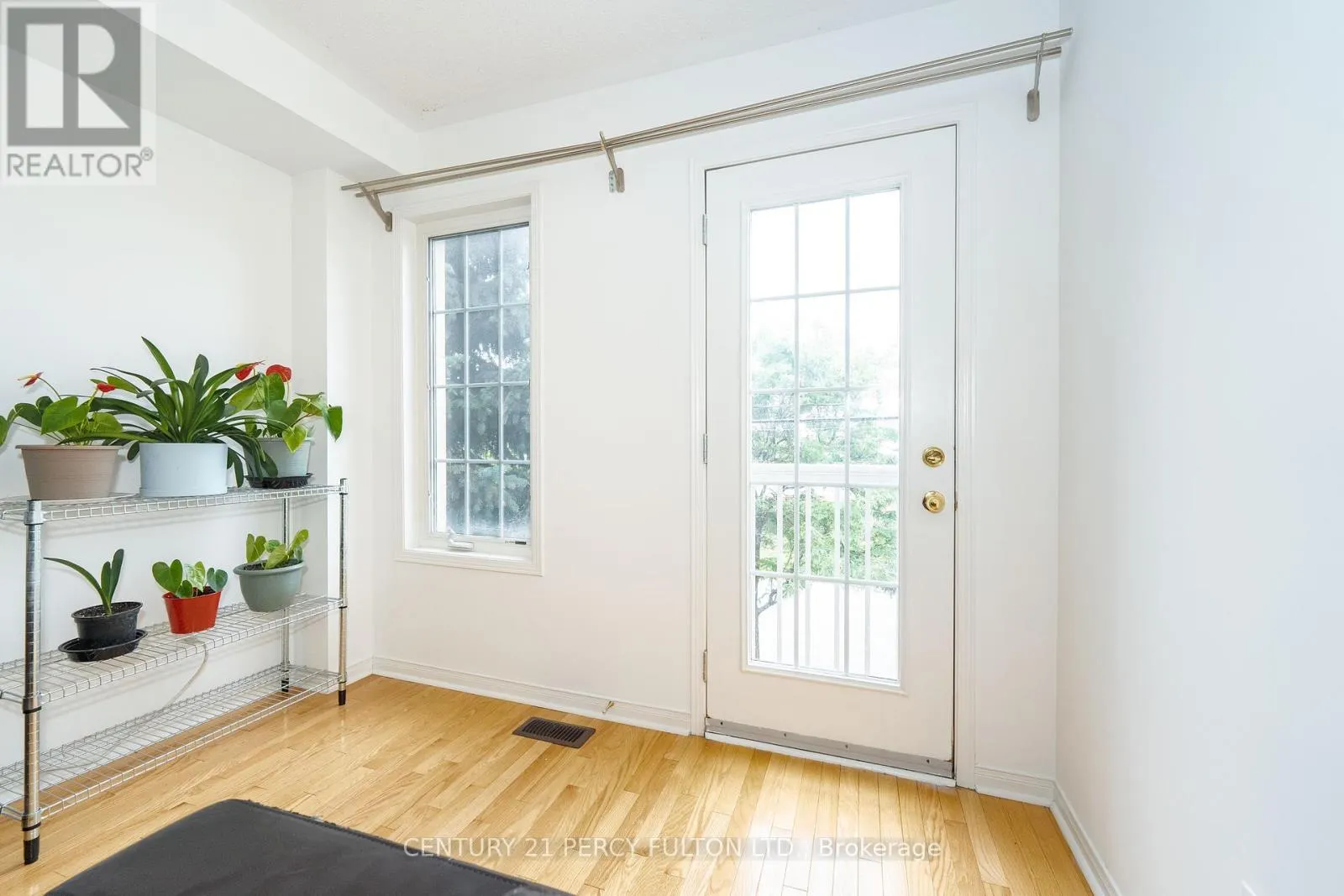 119 TORBARRIE ROAD