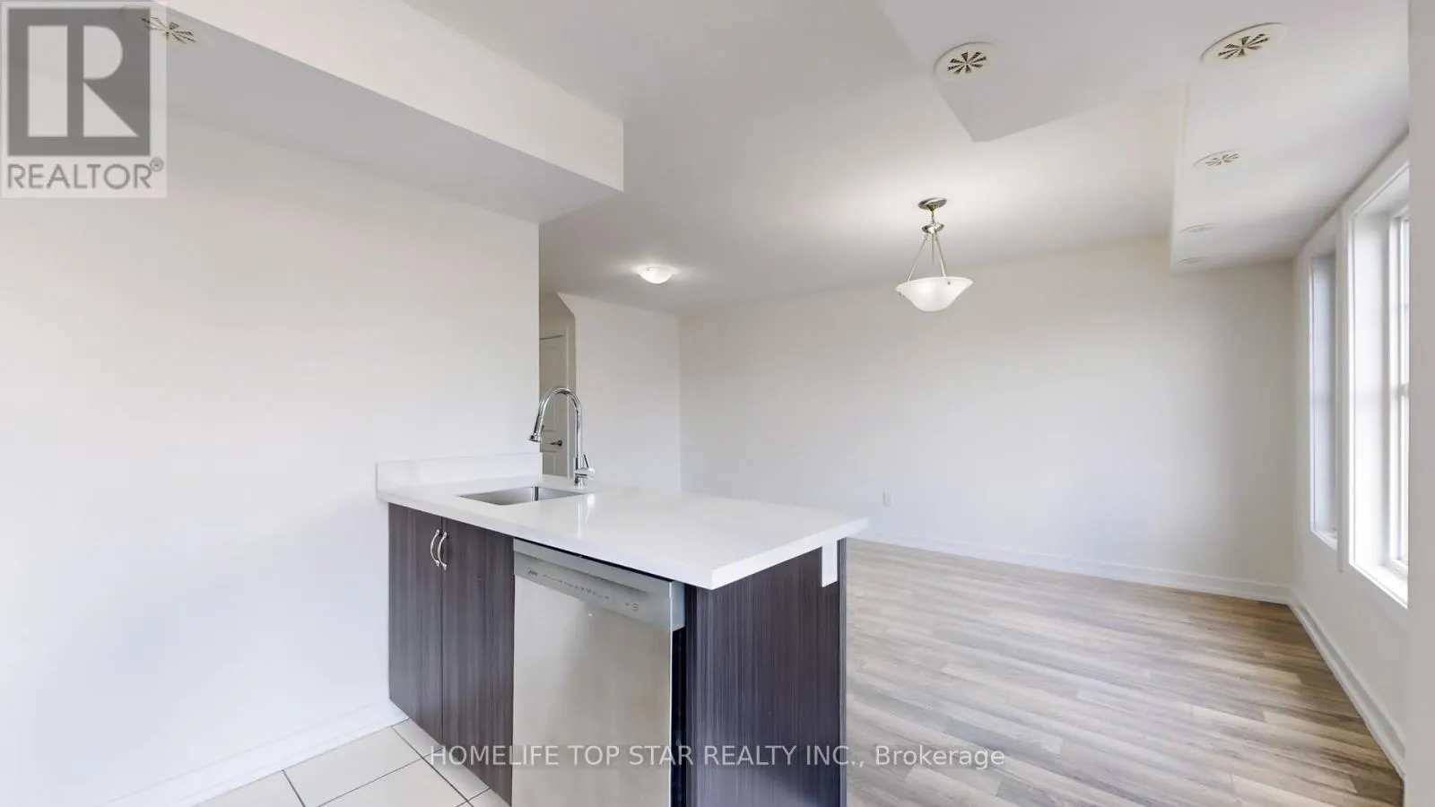 60 - 2315 SHEPPARD AVE WEST AVENUE