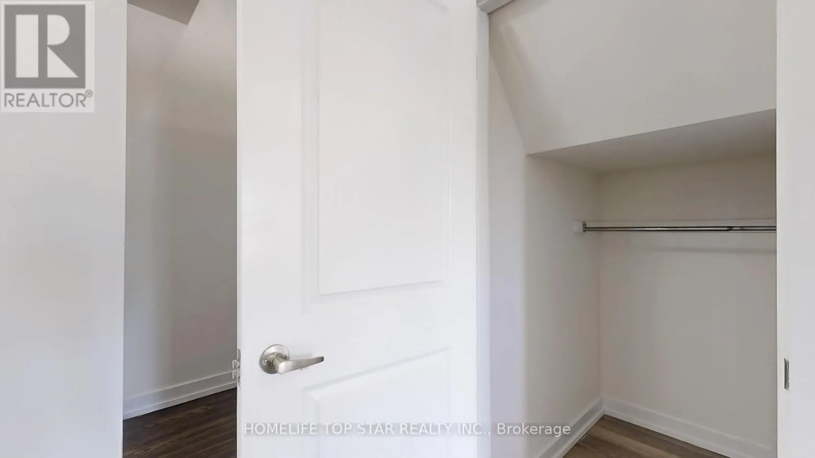 60 - 2315 SHEPPARD AVE WEST AVENUE