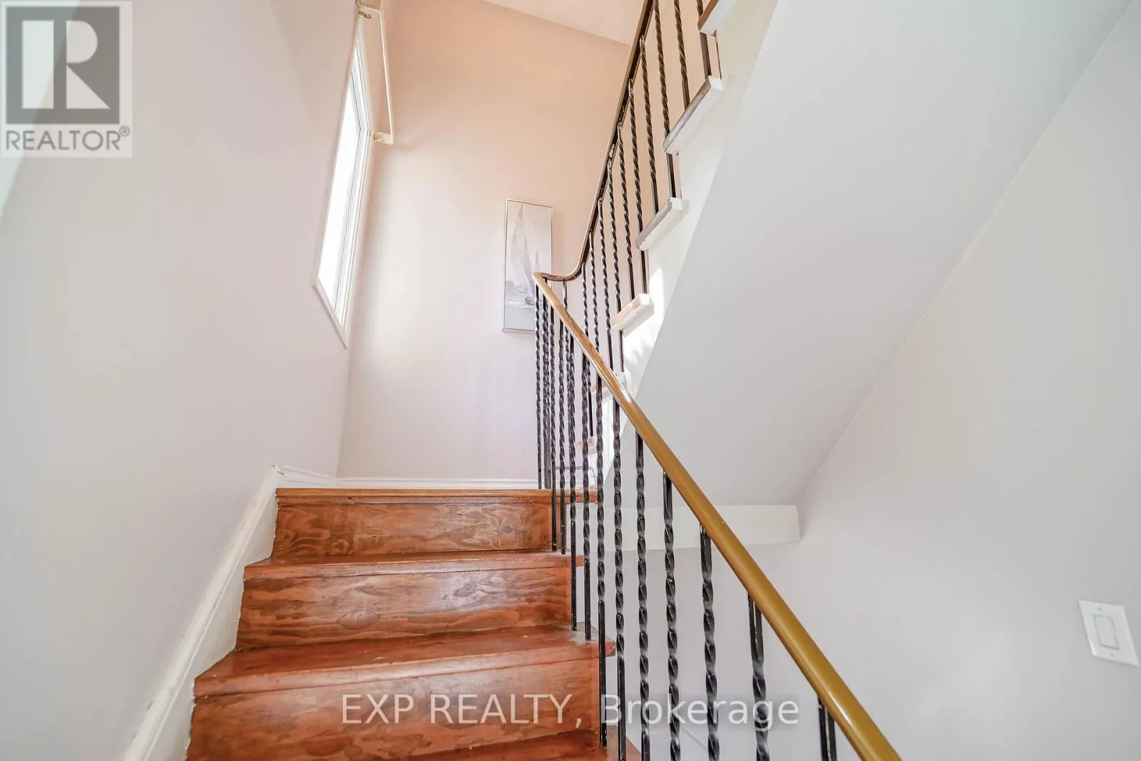 76 SALISBURY CIRCLE